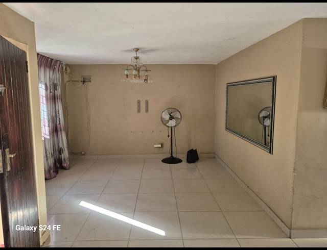 3 BEDROOM HOUSE FOR SALE IN GREENBURY